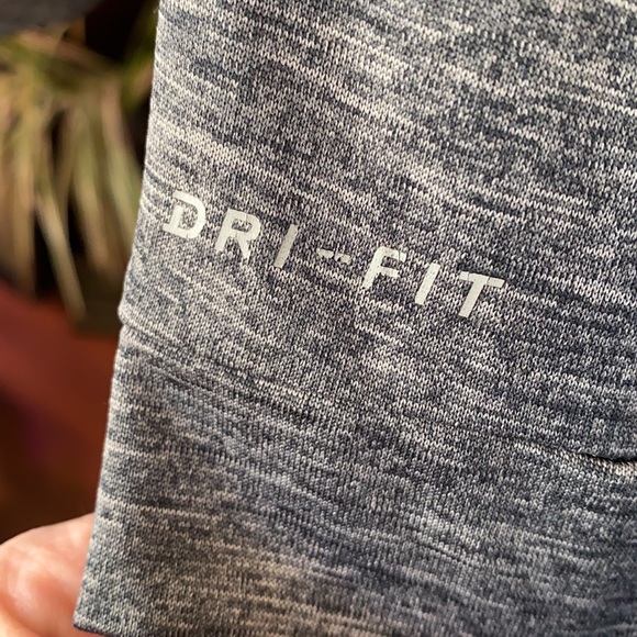 Nike Hooded Pullover - Picture 7 of 8